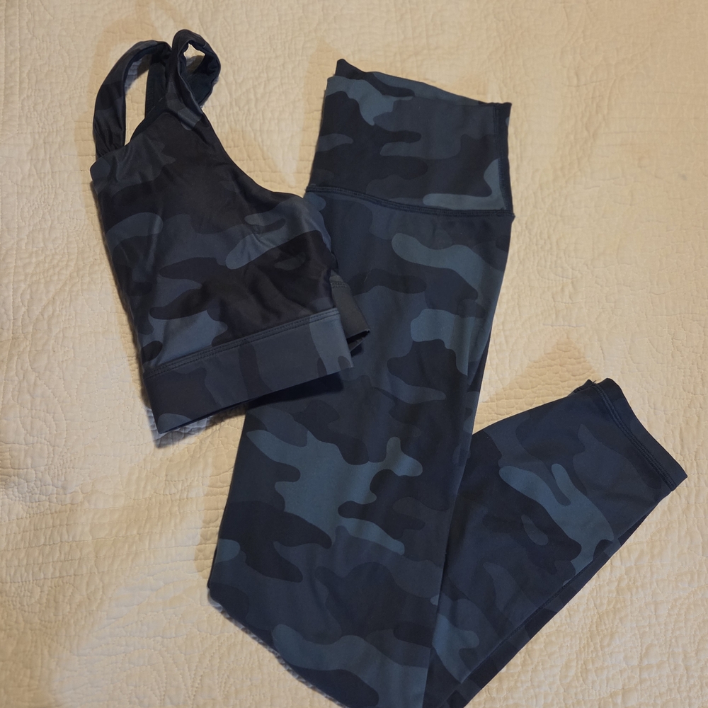 Camo Print Sports Bra and Leggings Set